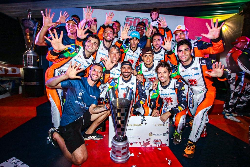 Gabriel Bortoleto e Felipe Drugovich conquistam 500 milhas de Kart