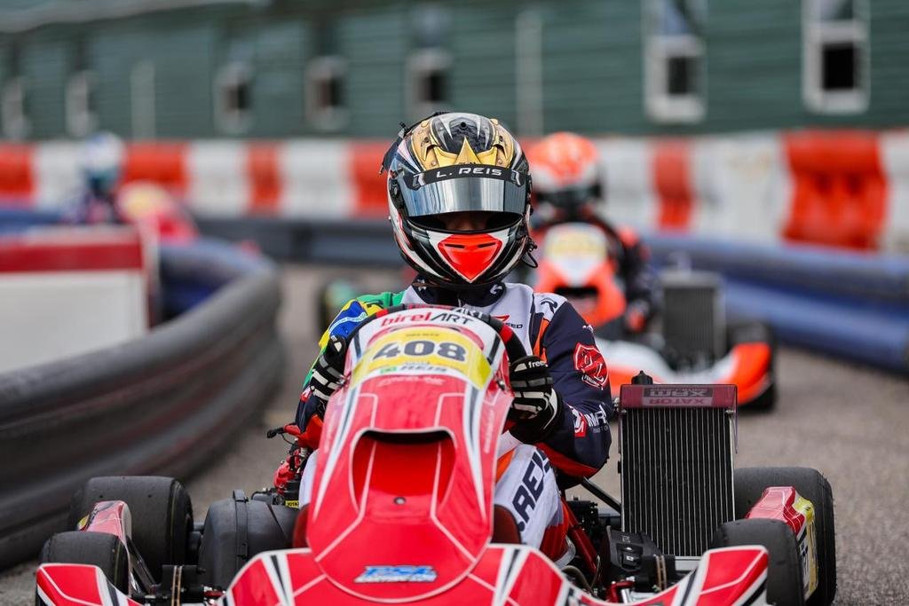 Léo Reis vence duas etapas e lidera busca por vaga no Mundial de Rotax