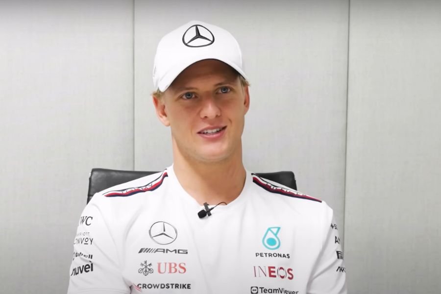 Bernie Ecclestone avalia relação da Haas com Mick Schumacher: “Se importavam com o nome”