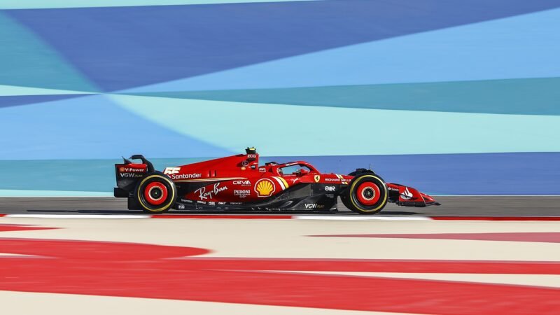 Ferrari domina segundo dia de testes no Bahrein