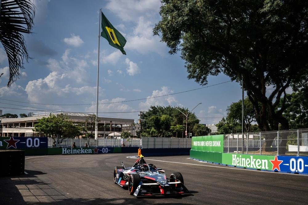 Alberto Longo, cofundador da Fórmula E, fala sobre o circuito de São Paulo: “Há muito show e ultrapassagens”