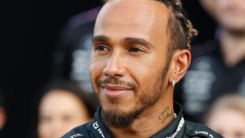 Mercedes confirma fim de parceria com Lewis Hamilton após temporada de 2024